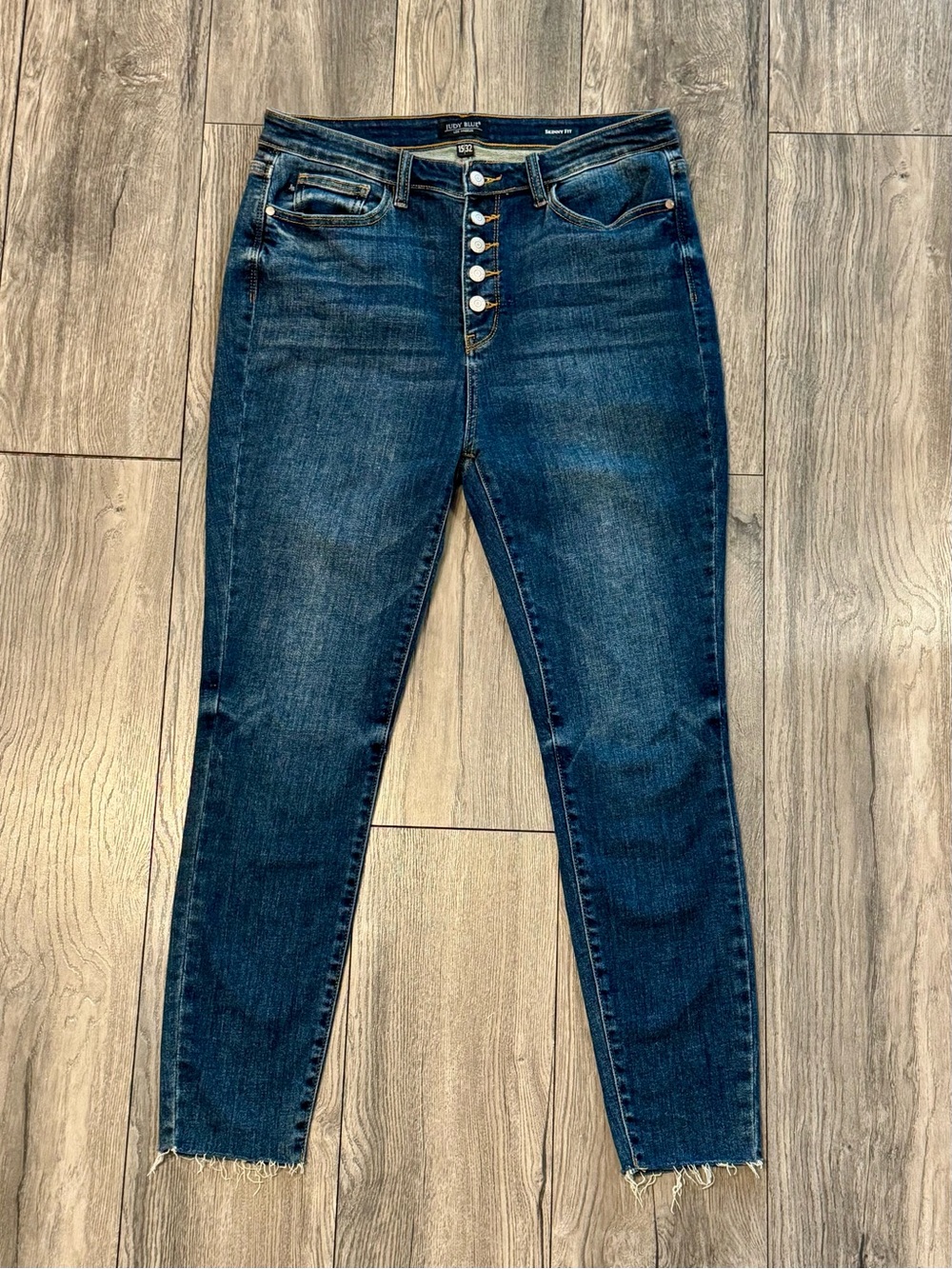 Judy Blue Skinny Fit Button Fly Jeans Size 15/32 Dark Wash Raw Hem